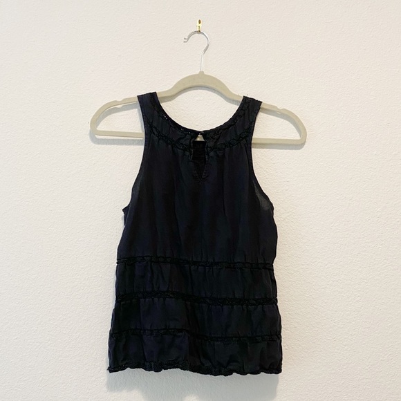 Top - Picture 2 of 2